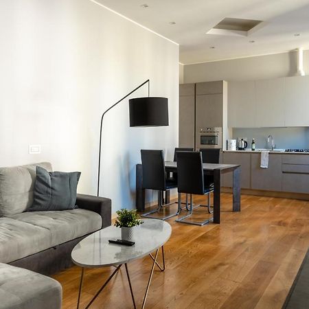 5 Min Duomo Luxury Home In Brera Design District Milan Luaran gambar
