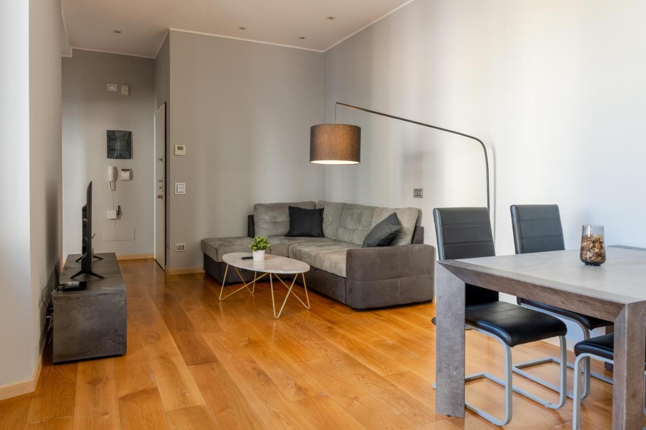 5 Min Duomo Luxury Home In Brera Design District Milan Luaran gambar