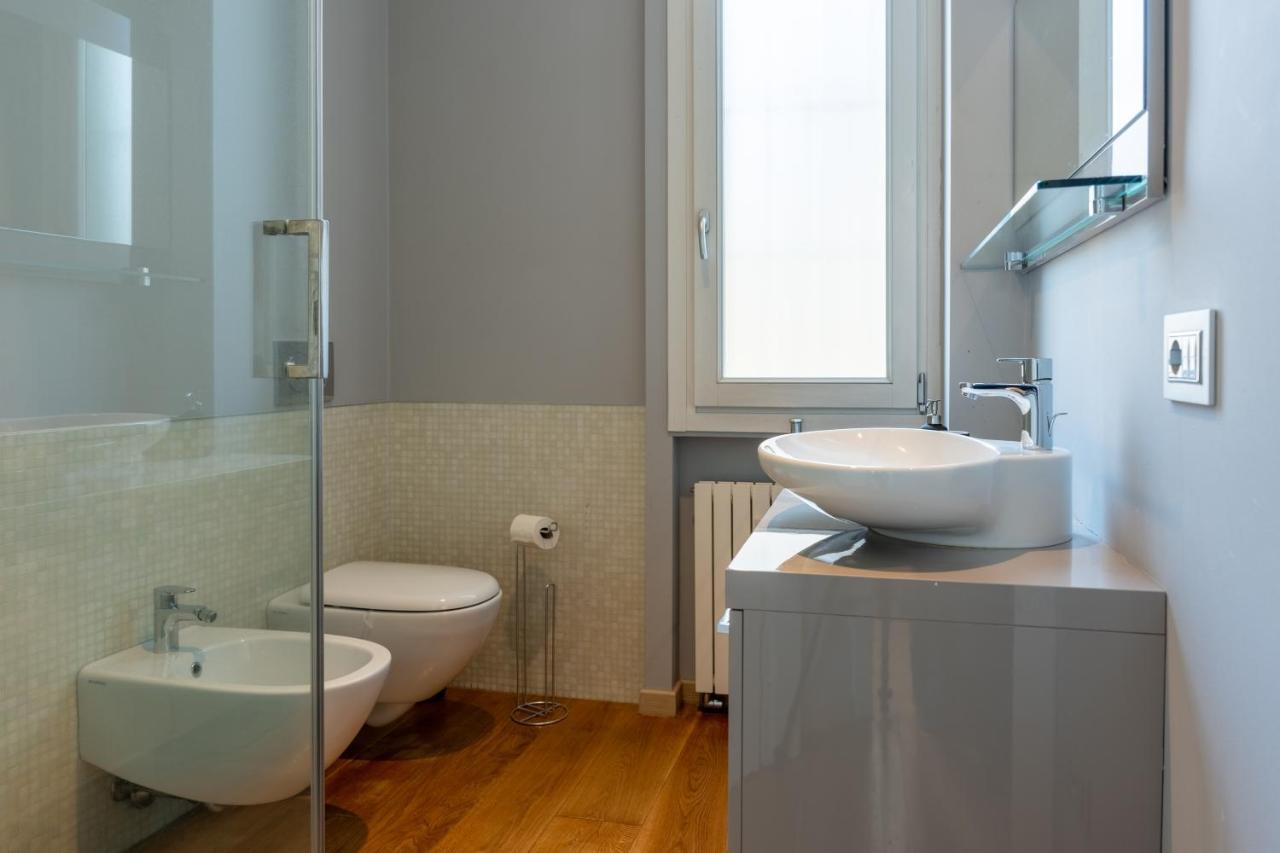 5 Min Duomo Luxury Home In Brera Design District Milan Luaran gambar